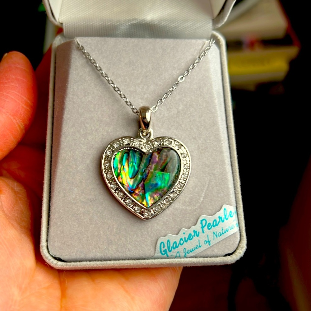 Storrs Abalone Heart Pendant Necklace - new in box